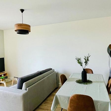 T2 Calme Et Refait A Neuf Limoges Bords De Vienne Apartment Luaran gambar